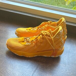 Adidas Men’s Basketball Shoes size 15